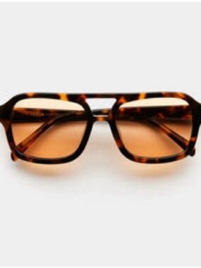 VEHLA Tortoiseshell Amber Lens Sunglasses